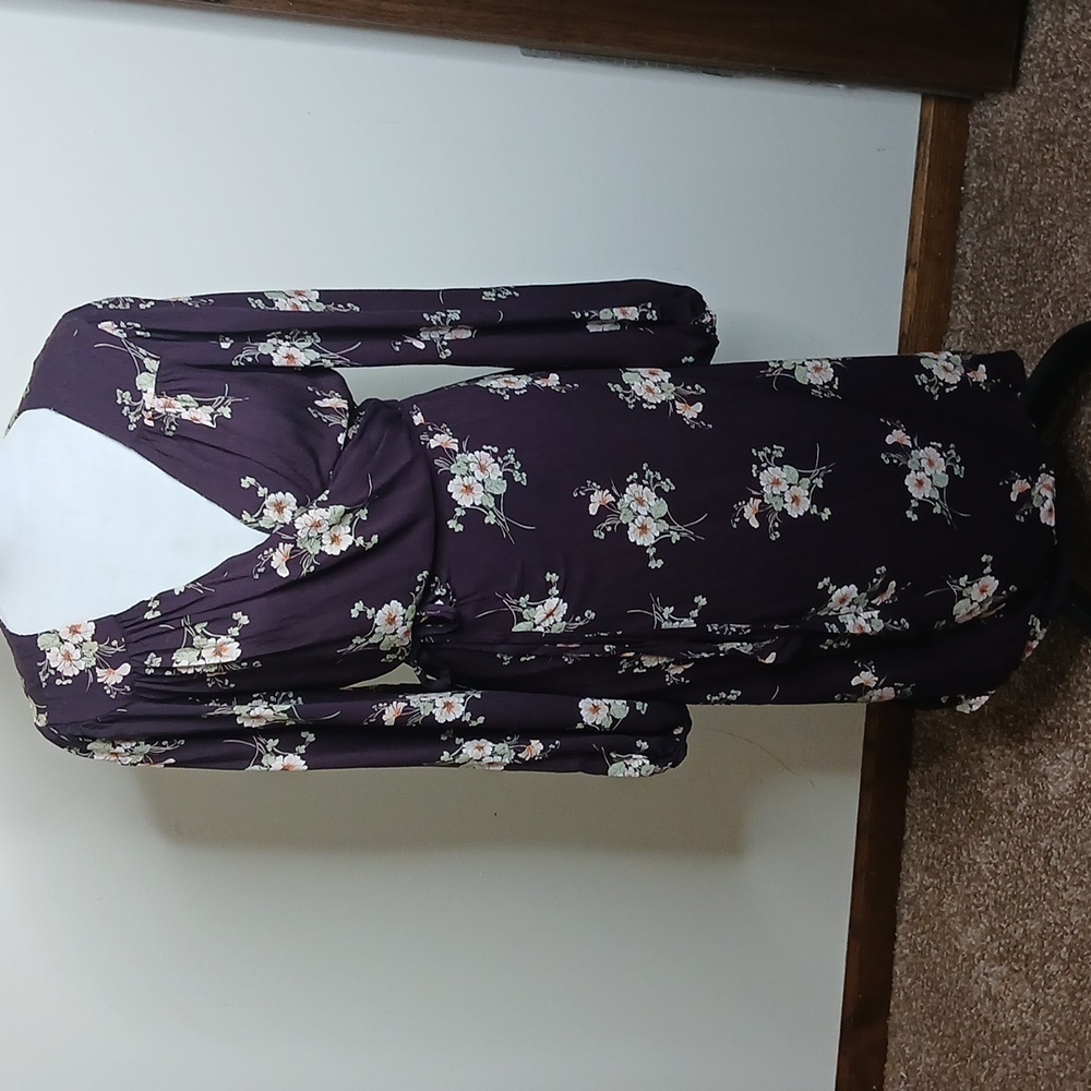 Velvet womens purple Pomona floral printed challis wrap dress size Medium